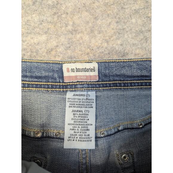 Vintage No Boundaries Skirt Juniors 7 Blue Mini Denim Jean Y2K Jewels Rhinestone - Picture 3 of 7